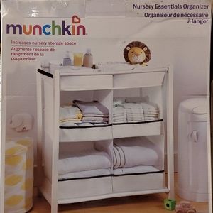 Munchkin Nursery Essentials Organizer